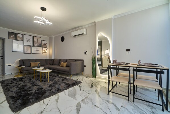 Smart TV, music library, stereo