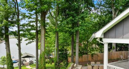 Cozy Lakefront Home w/ Firepit & Covered Dock