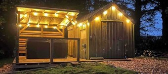 Large country house with garden, sauna, hot tub & games room by Get Better Getaw