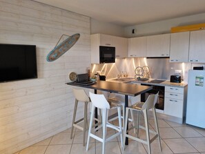 Micro-ondas, fogão, cooktop, lava-louças