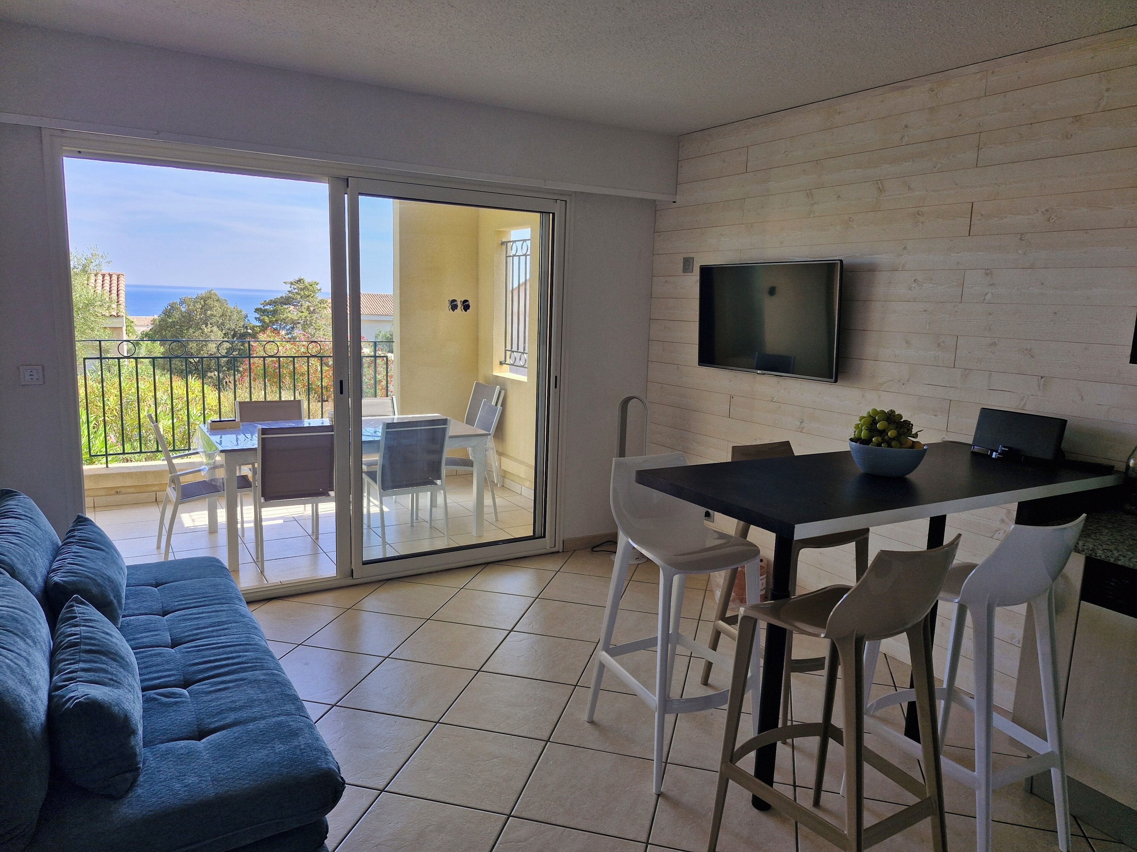 Smart-TV, Stereoanlage