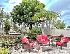 Terrace/patio - Charming 3-bedroom house in lovely North Fort Myers with pool (North Fort Myers)