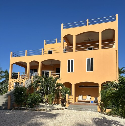 Marvelous apartment with WiFi in Cerros Sands