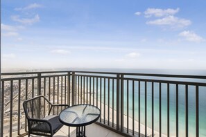 Apartment | 4 bedrooms - DXB - Emaar 52 42 - T2 - 3401 - DM (Dubai)