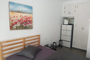 1 bedroom, iron/ironing board, free WiFi, bed sheets - Front Line Seafront Apartment With all day Sun! (San Miguel de Abona)