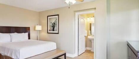 1 chambre, fer et planche à repasser, lit de bébé portatif, Wi-Fi