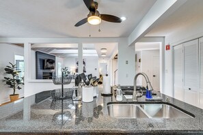 Interior - Waterfront Urbanna Home w/ Private Dock (Urbanna)