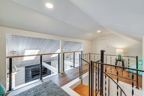 Interior - Waterfront Urbanna Home w/ Private Dock (Urbanna)