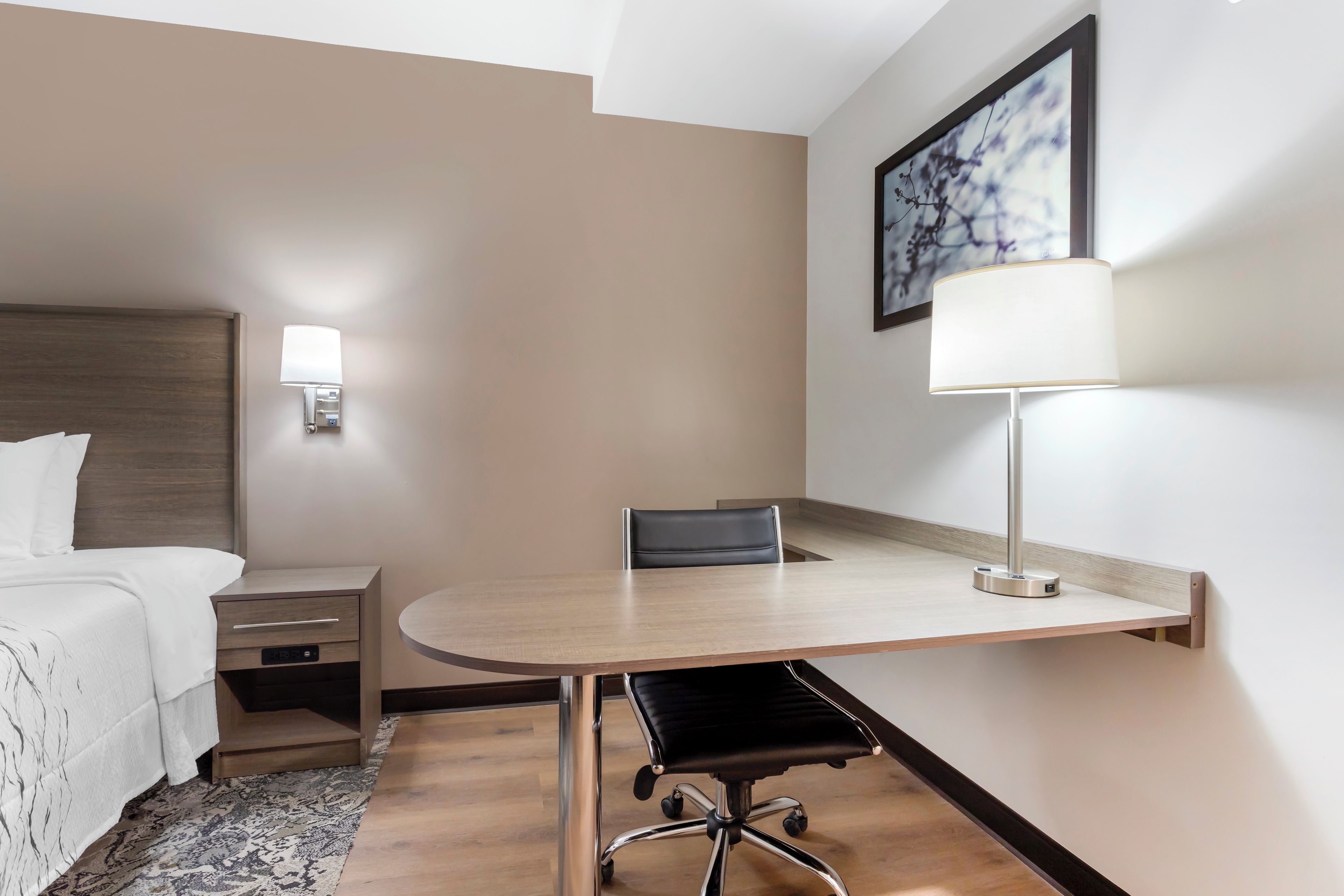 Photo - Red Roof Inn PLUS+ Jamaica, NY – JFK Airport