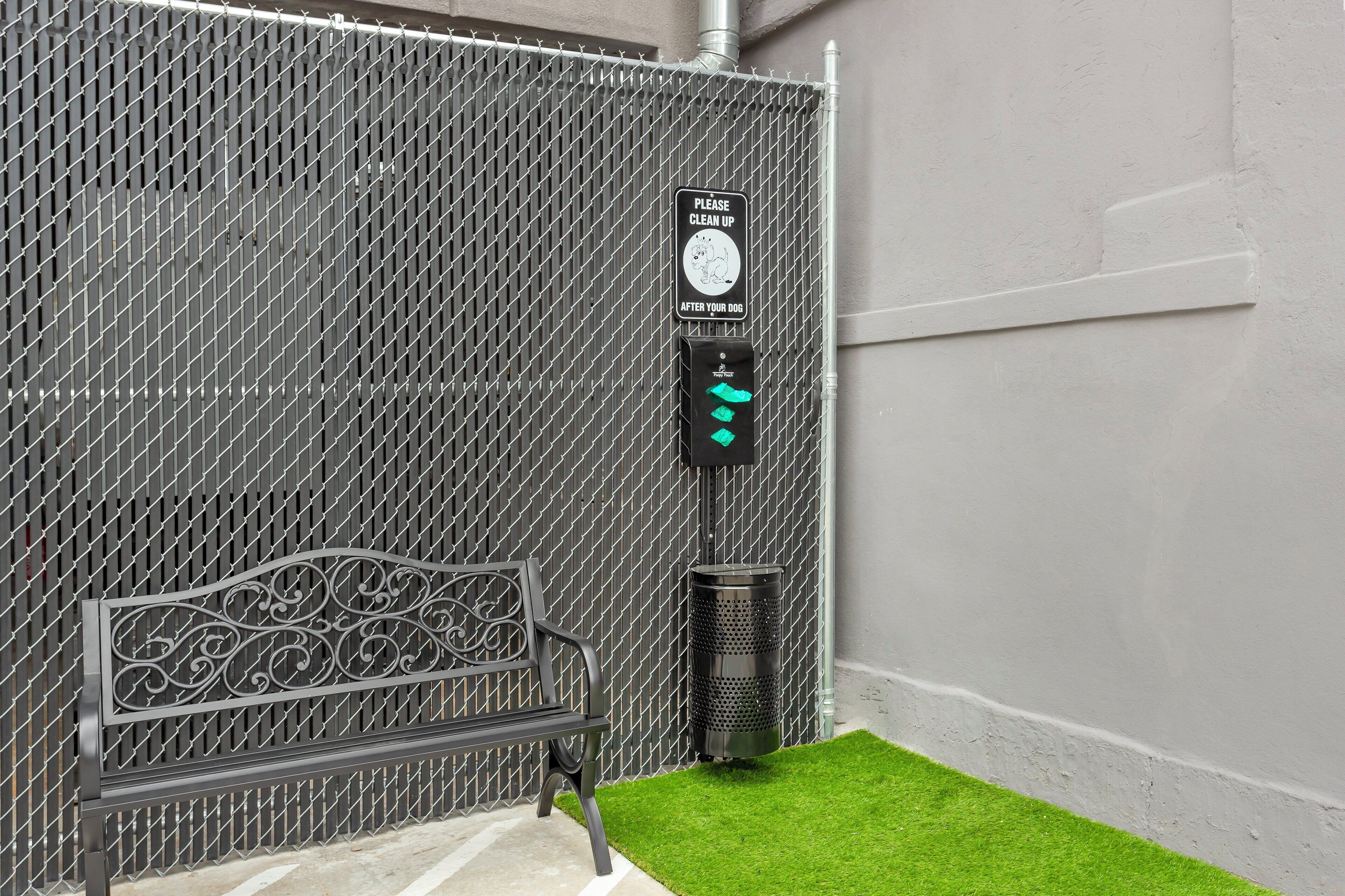 Photo - Red Roof Inn PLUS Jamaica, NY - JFK Airport