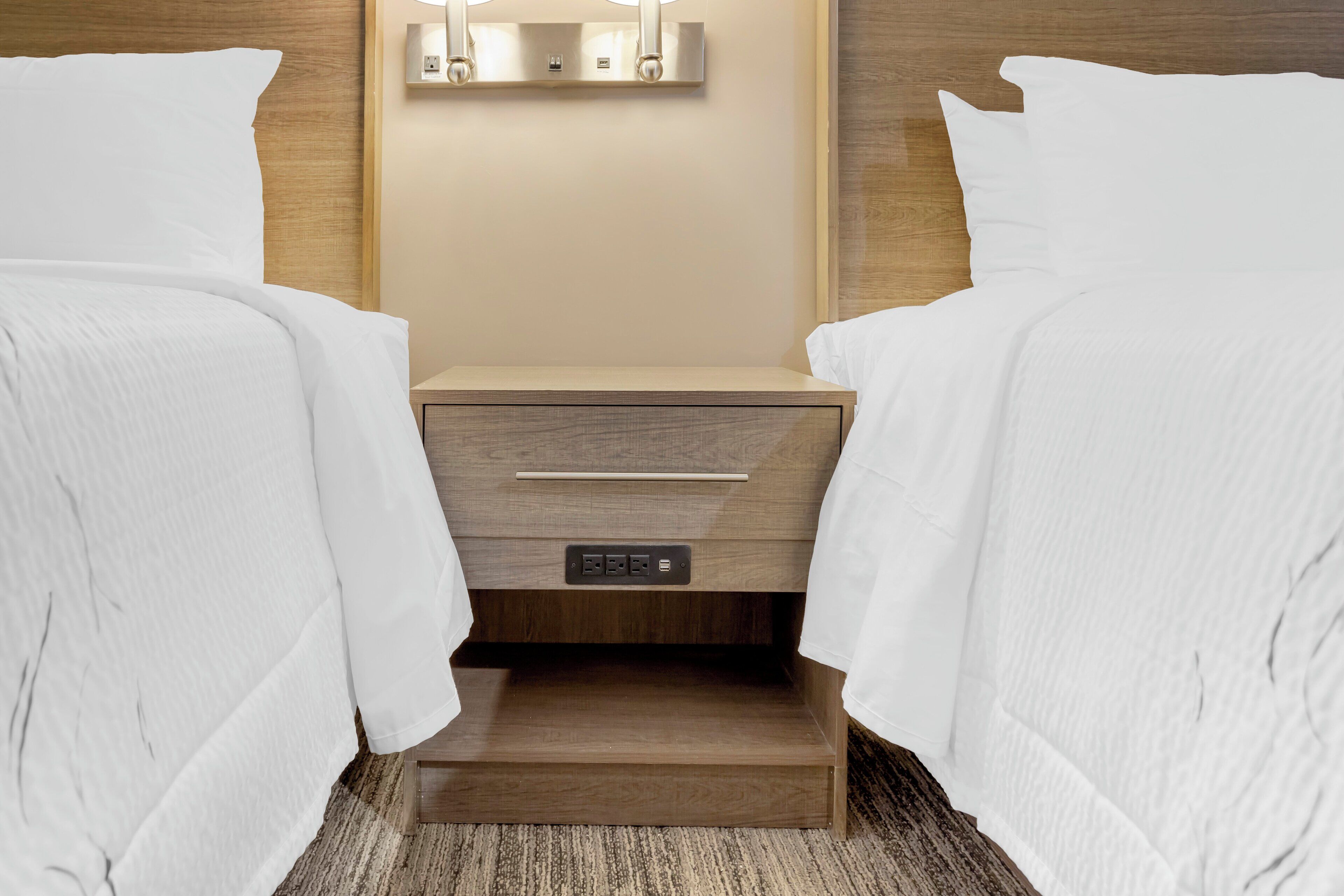 Photo - Red Roof Inn PLUS Jamaica, NY - JFK Airport