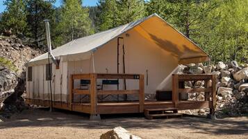 Enceinte de lâhĂ©bergement