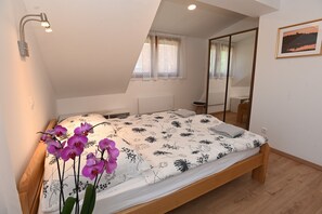 3 dormitorios, cuna de viaje, wifi y ropa de cama