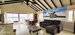 Penthouse Confort, plusieurs lits, coin cuisine, vue mer | Coin séjour