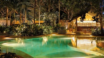 2 outdoor pools, pool umbrellas, pool loungers