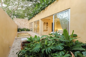 Luxury Double Room, Private Pool | Premium bedding, down comforters, pillowtop beds, minibar