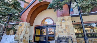 2 Bedroom Ski-in, Ski-out Condo at The Village at Peak 9