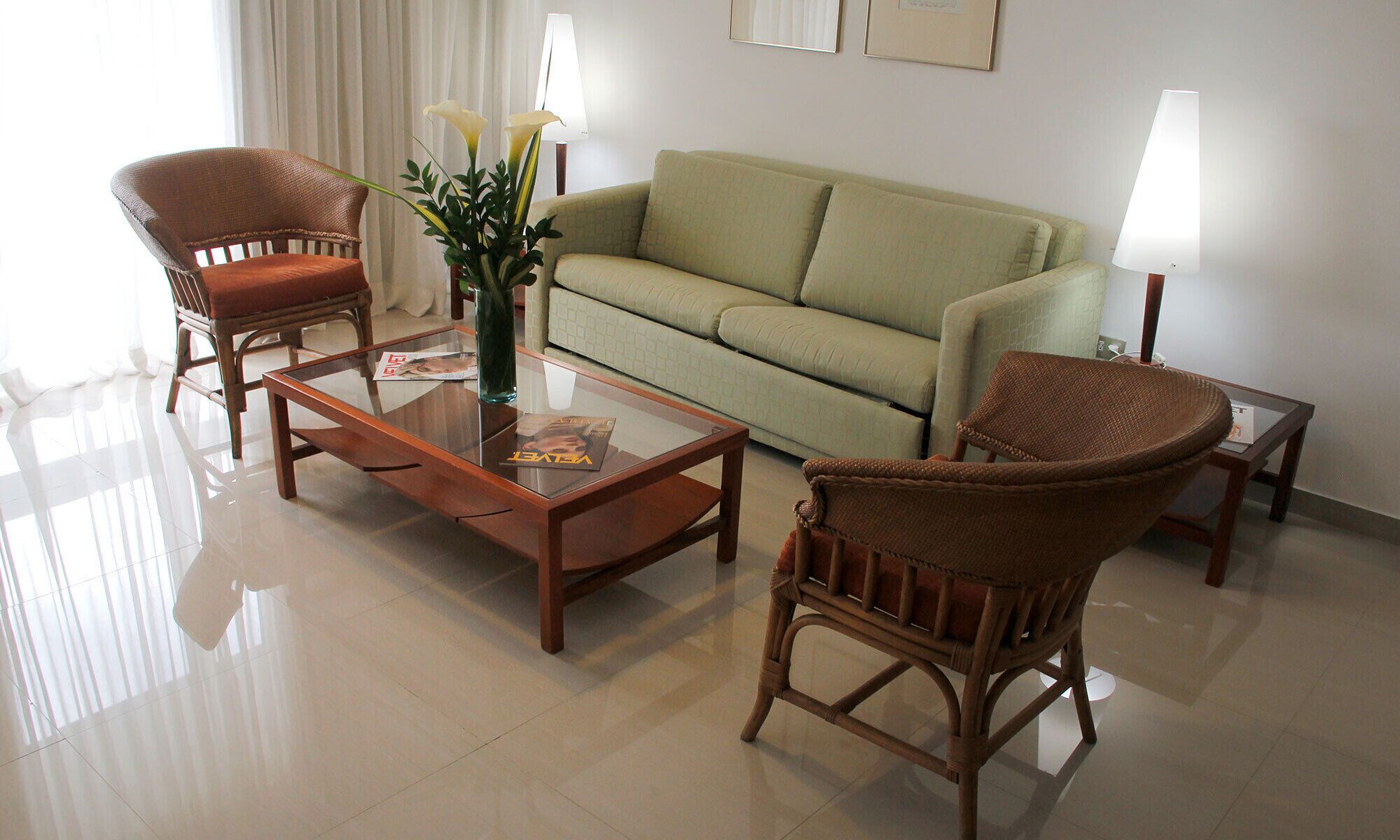 高級寢具、迷你吧、客房內保險箱、書桌