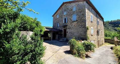 La Maison des Marges-les Vans-ardèche-grotte Chauvet