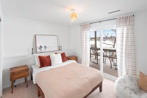 5 slaapkamers, een strijkplank/strijkijzer, wifi, beddengoed