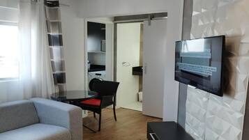 1 quarto, espaço de trabalho para notebook, Wi-Fi de cortesia