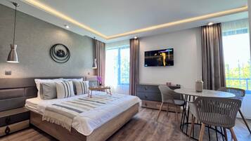 1 dormitorio, tabla de planchar con plancha, wifi y ropa de cama