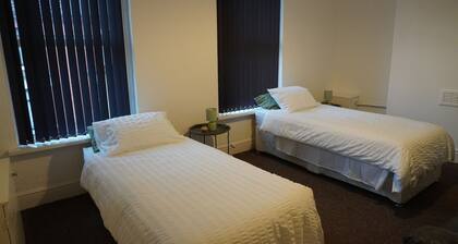 Spacious two-bedroom flat 400yards from Anfield Stadium..