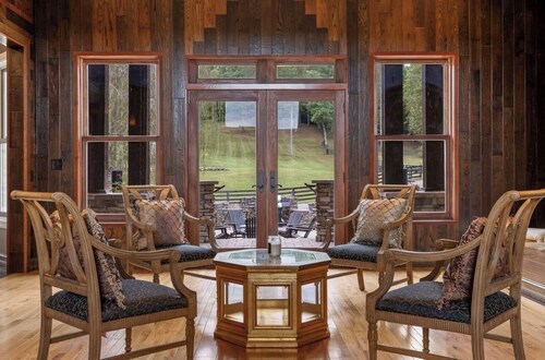 Mountain Mansion near Blue Ridge 25 acres & 14,400 SQFT