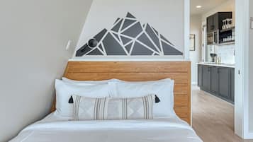 1 kamar tidur, selimut bulu angsa, dan didekorasi berbeda-beda