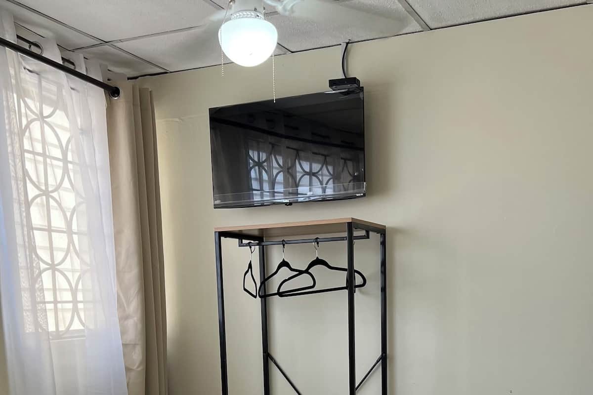 Decoración personalizada, muebles diferentes y wifi gratis