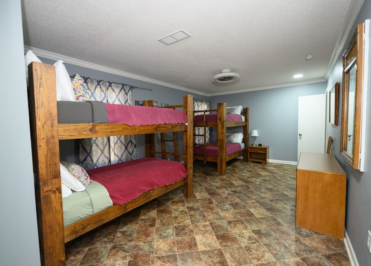 3 bedrooms, iron/ironing board, travel cot, free WiFi