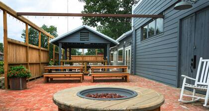 Wake up to sunrise over Lake Chicot!