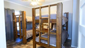 3 sovrum, strykjärn/strykbräda, resesäng och gratis wi-fi