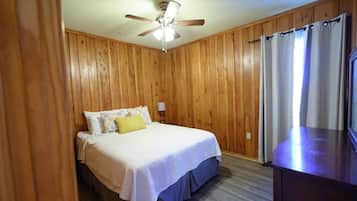 2 habitaciones, tabla de planchar con plancha y cuna de viaje