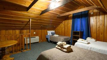 1 bedroom, iron/ironing board, travel cot, free WiFi