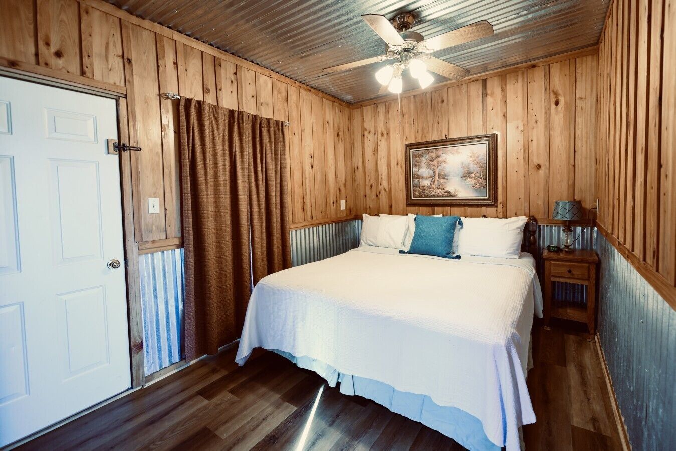 1 bedroom, iron/ironing board, travel crib, WiFi (free)