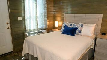 1 bedroom, iron/ironing board, travel cot, free WiFi