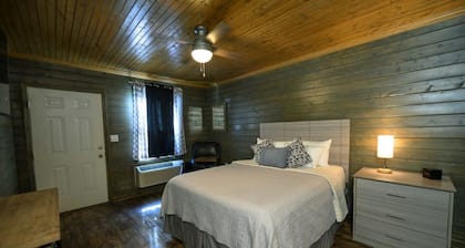 Orchard Oasis with High-Speed Internet/Smart TV!