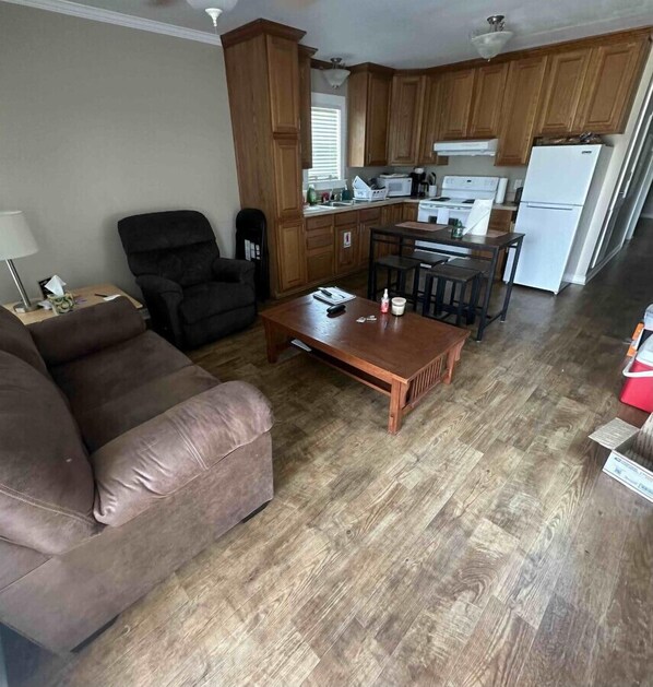 Smart TV - Nature's Playground: Your Front Yard is Lake Chicot! (Lake Village)