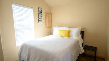 1 bedroom, iron/ironing board, travel cot, free WiFi