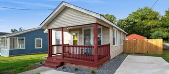 Close Beach Access - 150 Yards to Fishing Pier!