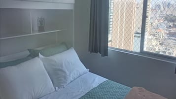 1 bedroom, desk, laptop workspace, free WiFi