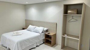 豪華雙人房, 1 張標準雙人床 | 書桌、筆電工作空間、免費無線上網