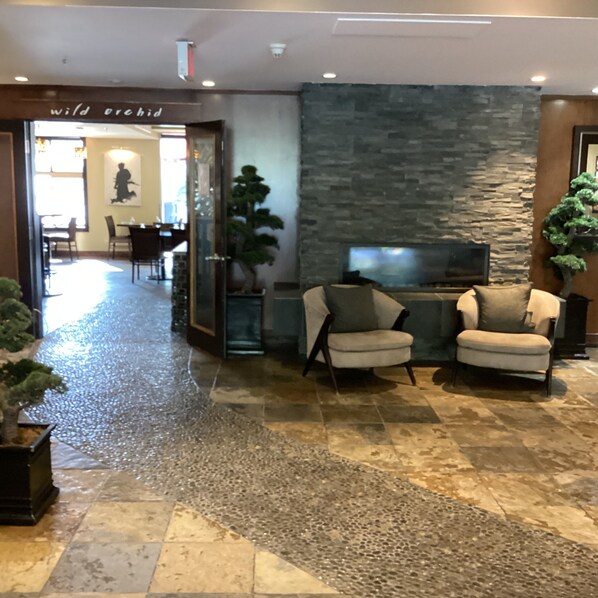 Interior - Mountain View Studio (Canmore)