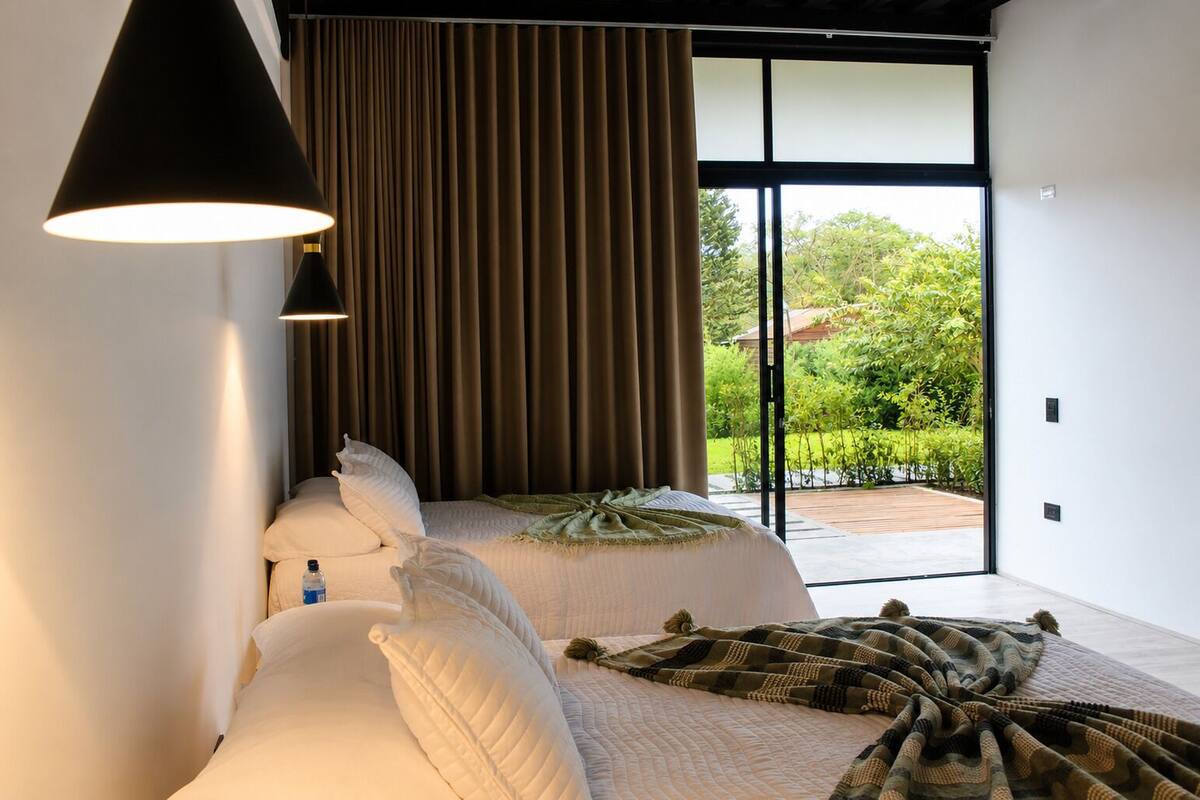 Family Quadruple Room | 1 bedroom, WiFi (free), bed sheets