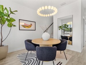 Dining - Modern Comfort for Groups | 2 Units Side by Side | Stadiums Nearby (Tampa)