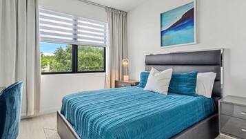 6 slaapkamers, een bureau, een strijkplank/strijkijzer, gratis wifi