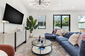 Smart TV, video library