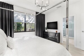 6 habitaciones, escritorio, tabla de planchar con plancha y wifi gratis