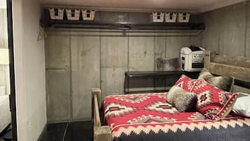 1 bedroom, iron/ironing board, travel crib, WiFi